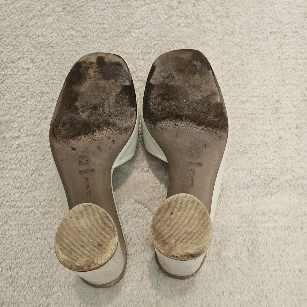 Mercedes Castillo Leather White Chunly Heel Mules Size 9.5 Business Casual Party - Picture 6 of 6